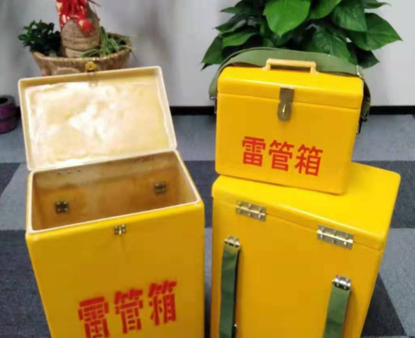 荣邦乡玻璃钢雷管箱有哪些特点
