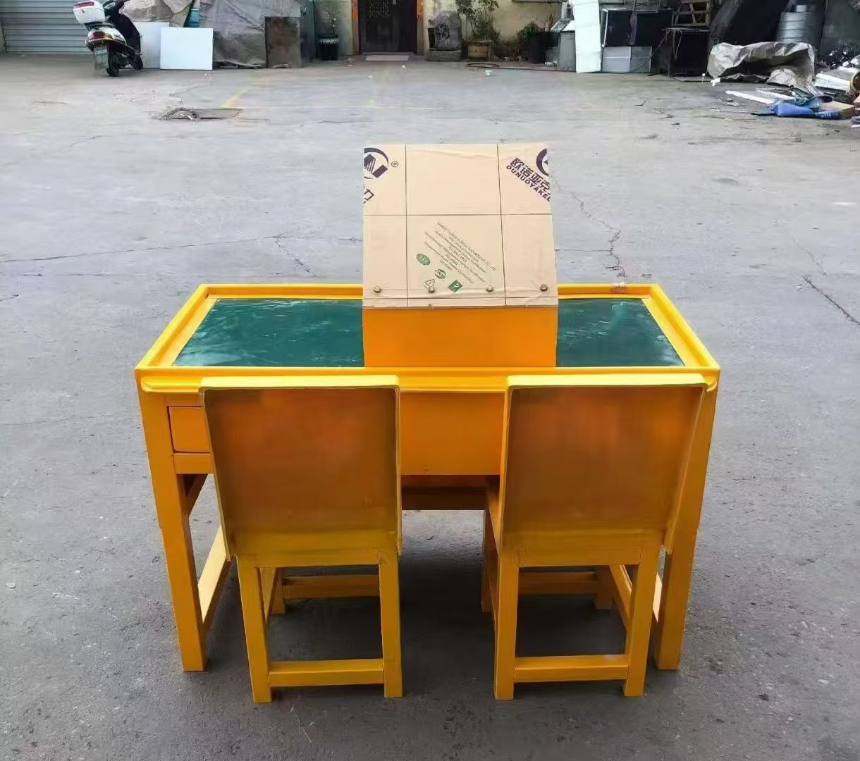 荣邦乡防静电导通桌井下煤矿火工品发放桌：危险品流转的安全守护者
